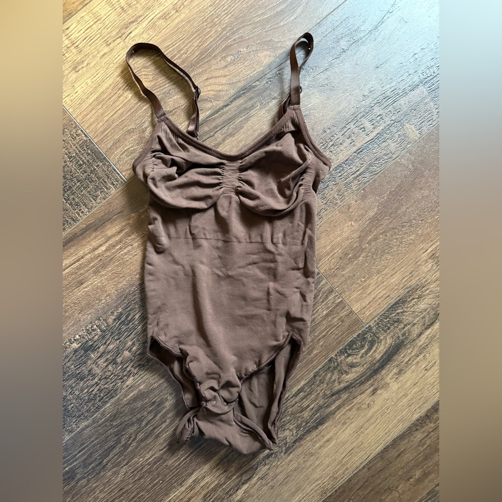 SKIMS Chocolate Brown Sweatshirt